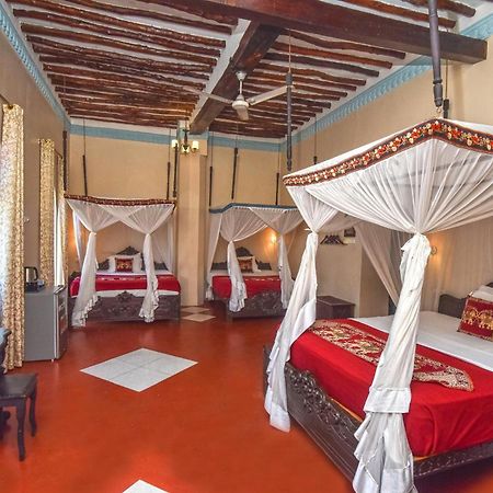 เตมโบ เฮาส์ โฮเต็ล แอนด์ อพาร์ตเมนท์ Hotel Zanzibar ภายนอก รูปภาพ