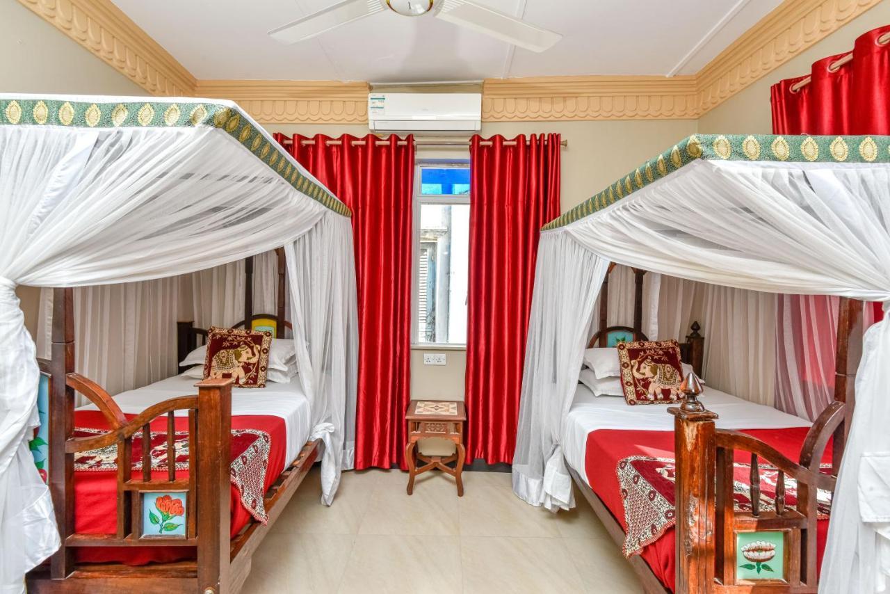 เตมโบ เฮาส์ โฮเต็ล แอนด์ อพาร์ตเมนท์ Hotel Zanzibar ภายนอก รูปภาพ