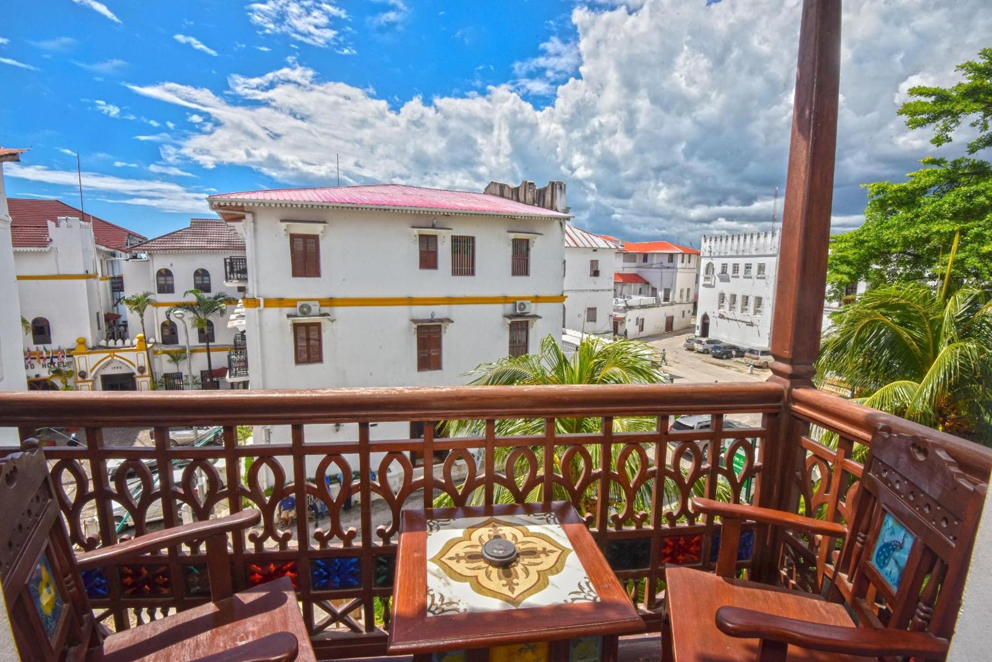 เตมโบ เฮาส์ โฮเต็ล แอนด์ อพาร์ตเมนท์ Hotel Zanzibar ภายนอก รูปภาพ